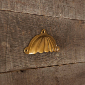 Scalloped Cup Handle